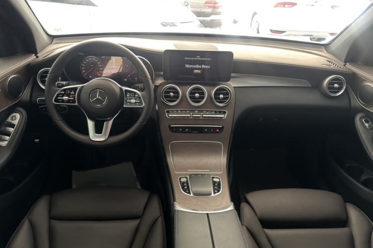 Used Mercedes-Benz GLC 2022 GLC 300 L 4MATIC Dynamic Edition Prestige Model