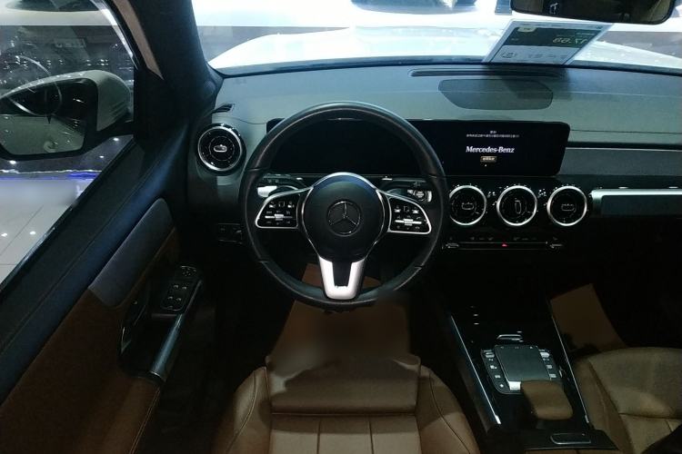 Used Mercedes-Benz GLB 2022 Second Facelift GLB 200 Fashion Edition
