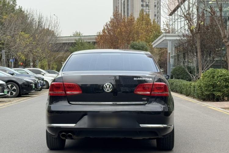 Used Volkswagen Magotan 2015 Facelift 1.8TSI Luxury Model
