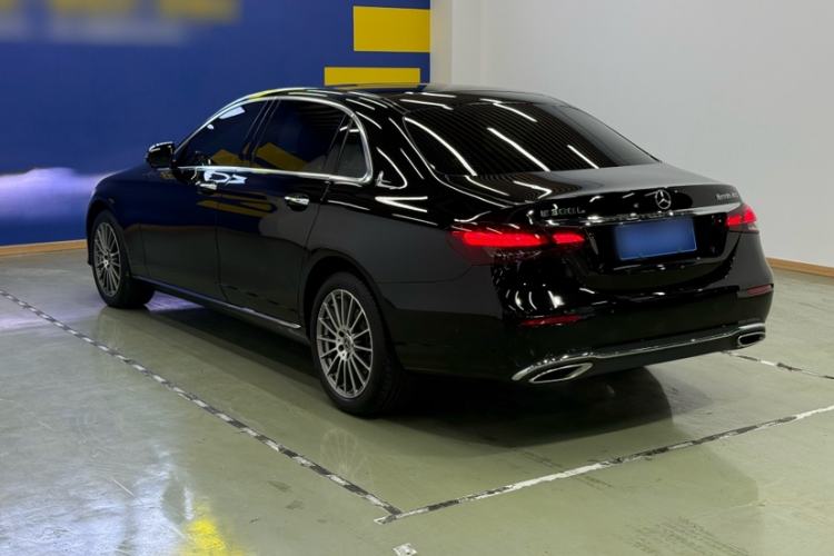 Used Mercedes-Benz E-Class 2023 Facelift E 260 L

