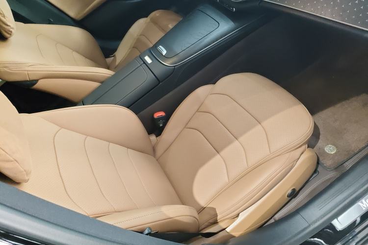 Used Mercedes-Benz E-Class 2024 Facelift E 300 L Fashion Sport Edition
