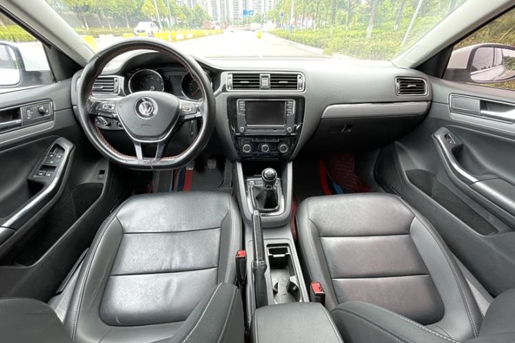 Used Volkswagen Sagitar 2018 1.6L Manual Comfort Model
