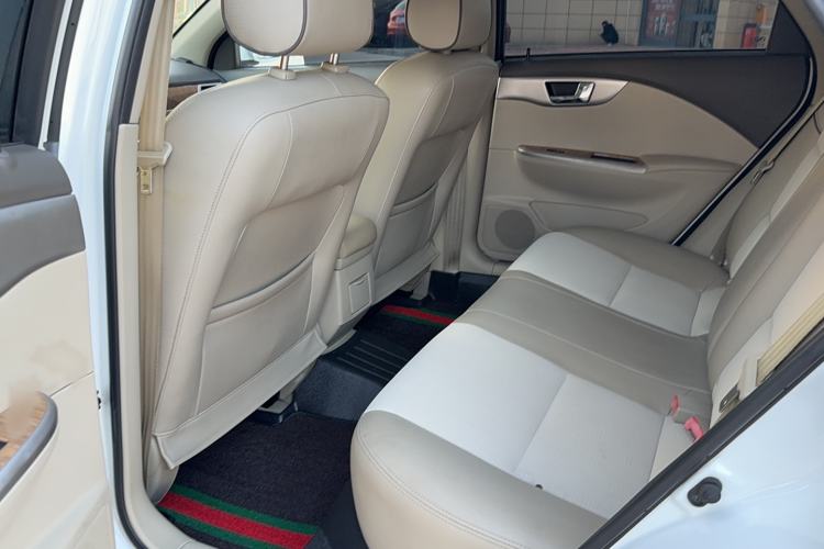 Used Buick Excelle 2015 1.5L Automatic Classic Model
