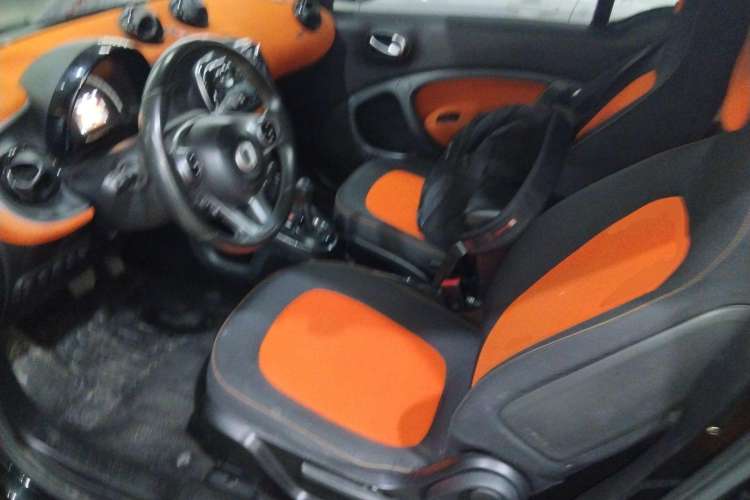 Used  fortwo 2015 1.0L 52 kW Hardtop Passion Edition
