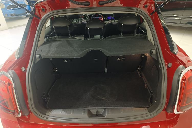 Used  MINI 2018 1.5T COOPER Artist Five-Door Edition
