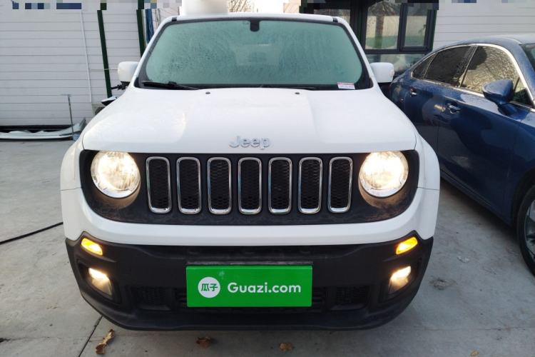 Used  Renegade 2018 Connected Large Screen Version 180T Automatic Kinetic Edition+