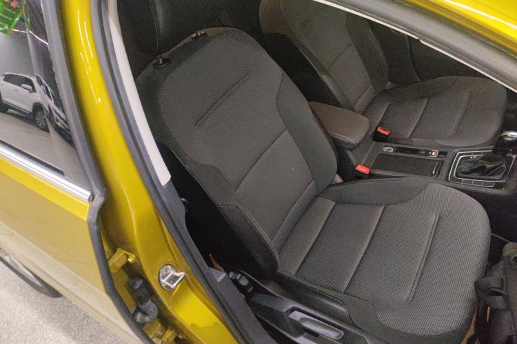 Used Volkswagen Golf 2018 1.6L Automatic Comfort Model
