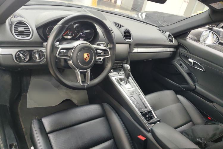 Used Porsche 718 2018 Cayman 2.0T
