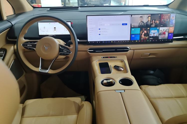 Used VOYAH Dream 2025 PHEV Four-Wheel-Drive Flagship Kunpeng Edition