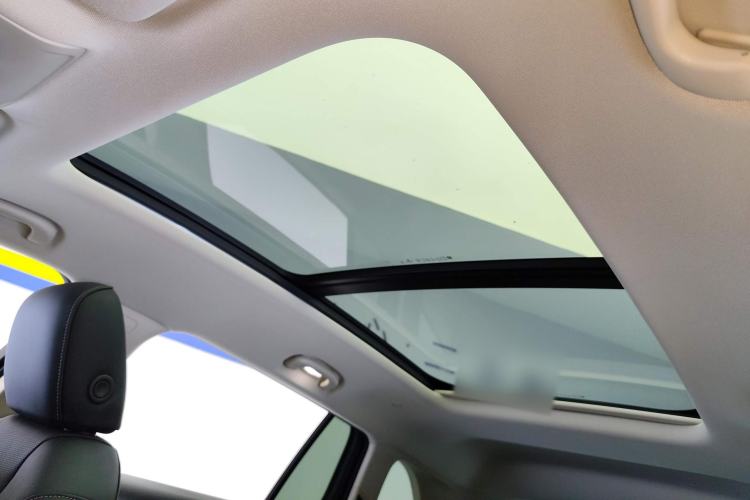 Used Buick Envision 2022 Encore Plus 652T Five-Seat Luxury Model
