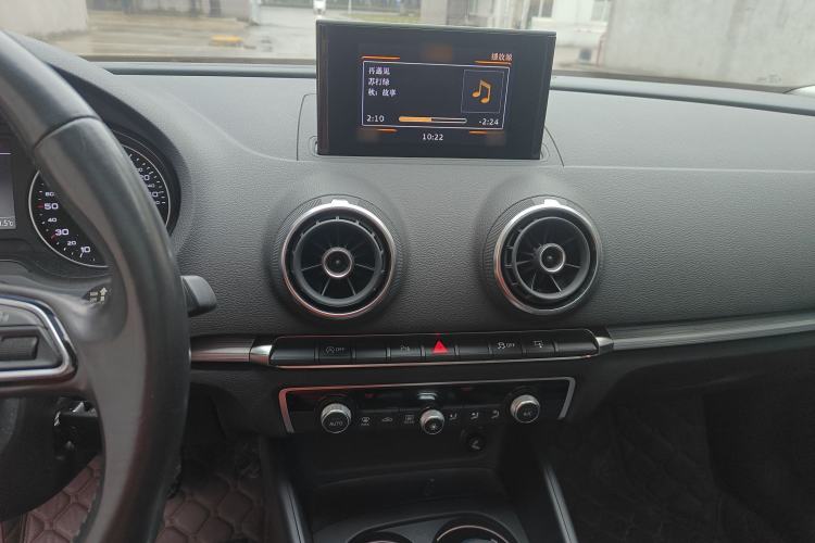 Used Audi A3 2014 Limousine 35 TFSI Automatic Comfort Model
