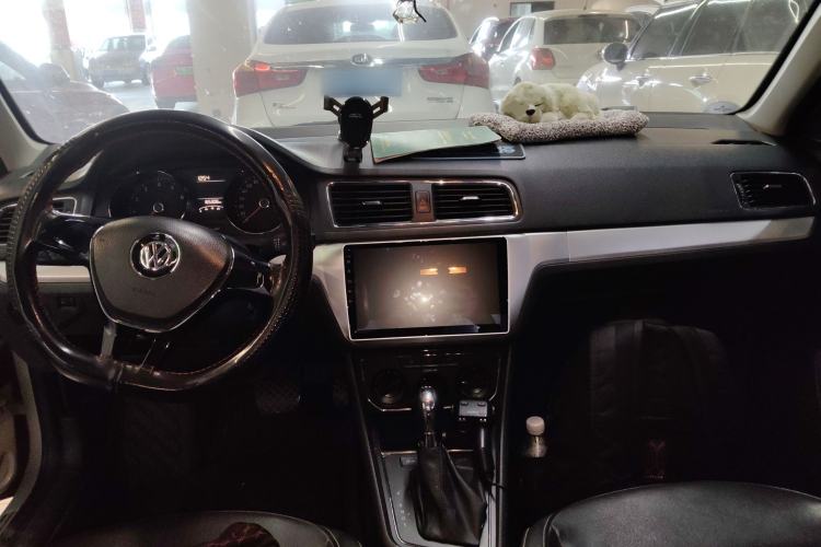 Used Volkswagen Lavida 2015 230TSI DSG Comfort Edition
