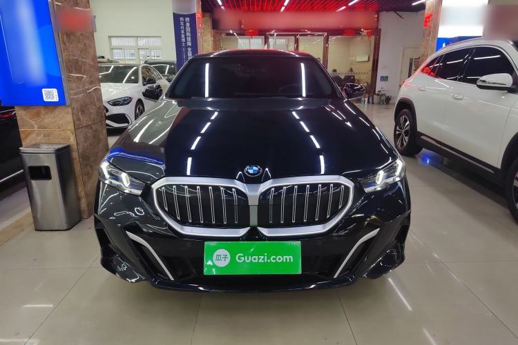 Used BMW 5 Series 2025 530Li Luxury Edition M Sport Package
