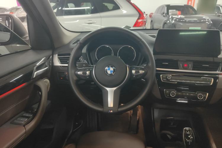 Used BMW X1 2022 sDrive25Li Leading Model
