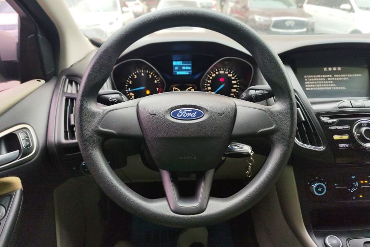 Used Ford Focus 2017 Sedan 1.6L Automatic Comfort Plus SmartDrive Edition
