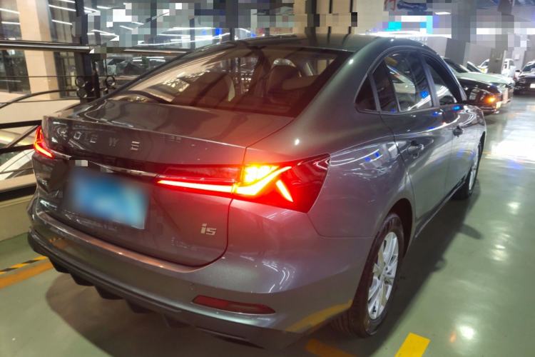 Used Roewe i5 2023 1.5L Manual Comfort Edition
