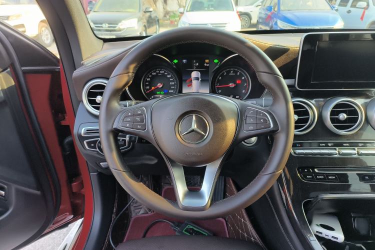 Used Mercedes-Benz GLC 2019 GLC 260 L 4MATIC Dynamic Model
