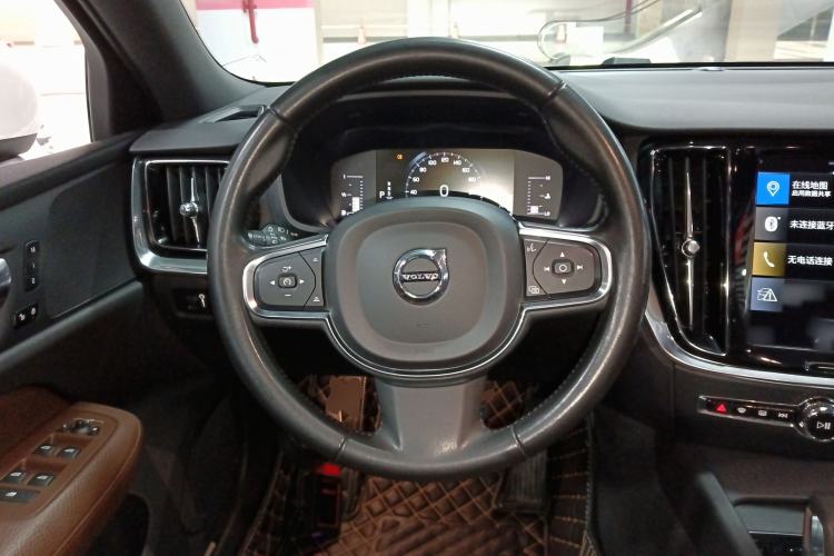 Used Volvo S60 2022 B4 Zhiyi Luxury Edition
