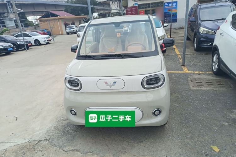 Used Wuling Hongguang MINIEV 2024 3rd Generation 215km Advanced Version
