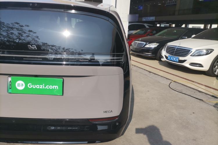 Used Li Auto MEGA 2024 Ultra Model