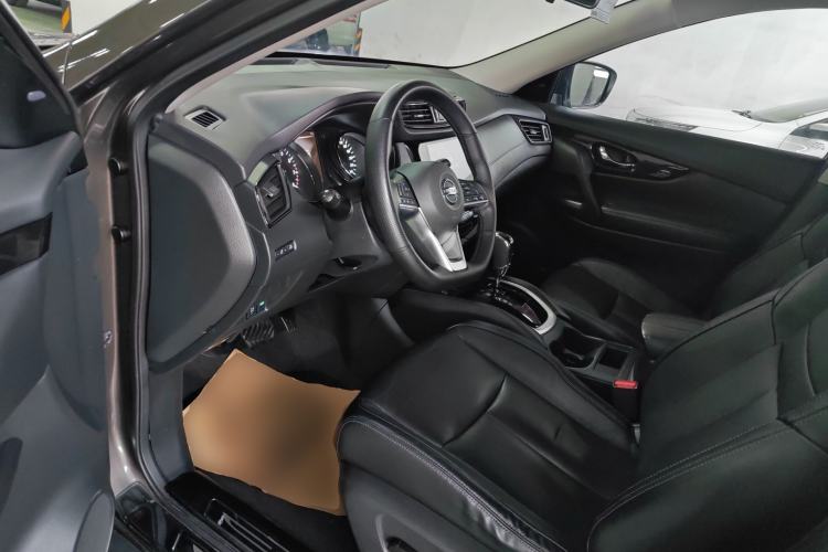 Used Nissan X-Trail 2019 2.0L CVT Smart Connect Comfort Edition 2WD