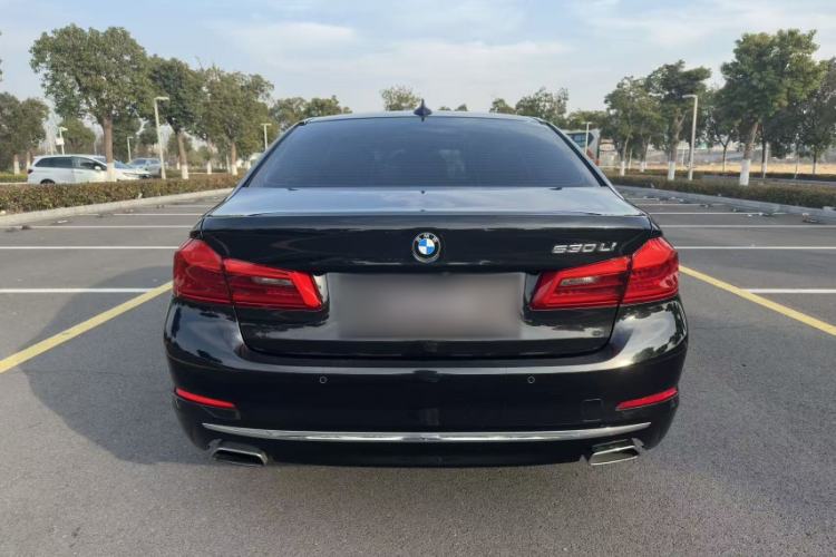 Used BMW 5 Series 2019 Facelifted 530Li Leading Edition Luxury Package
