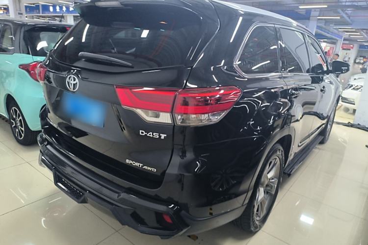 Used Toyota Highlander 2018 2.0T Four-Wheel Drive Luxury Edition 7 Seats China V Emission Standard
