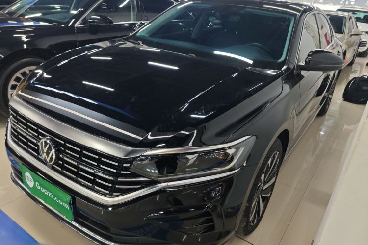 Used Volkswagen Passat 2022 330TSI Elite Edition Custom Version
