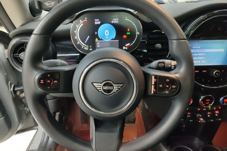 Used  MINI 2023 1.5T COOPER Artist
