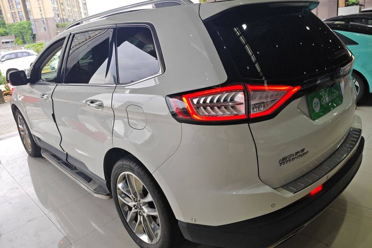 Used Ford Edge 2016 EcoBoost 245 Four-Wheel Drive Titanium 7-Seater
