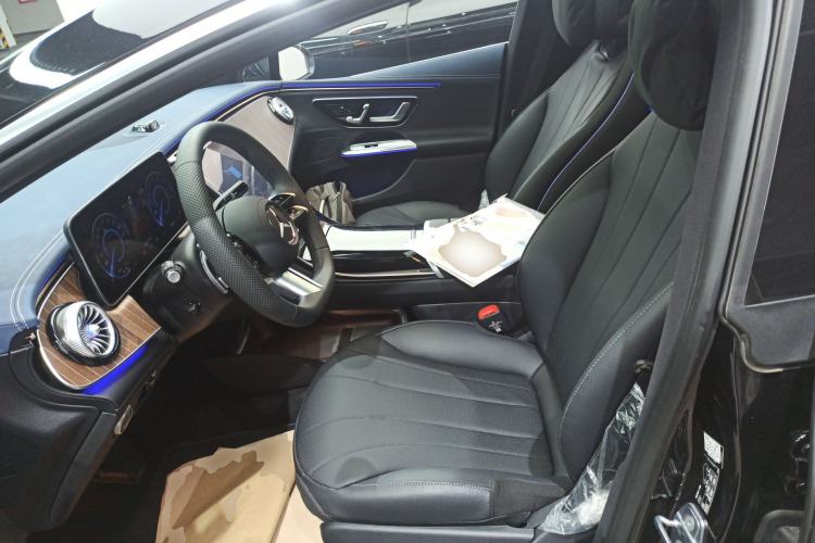 Used Mercedes-Benz EQE 2025 500 4MATIC Pioneer Edition