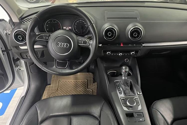 Used Audi A3 2014 Sportback 35 TFSI Automatic Comfort Model
