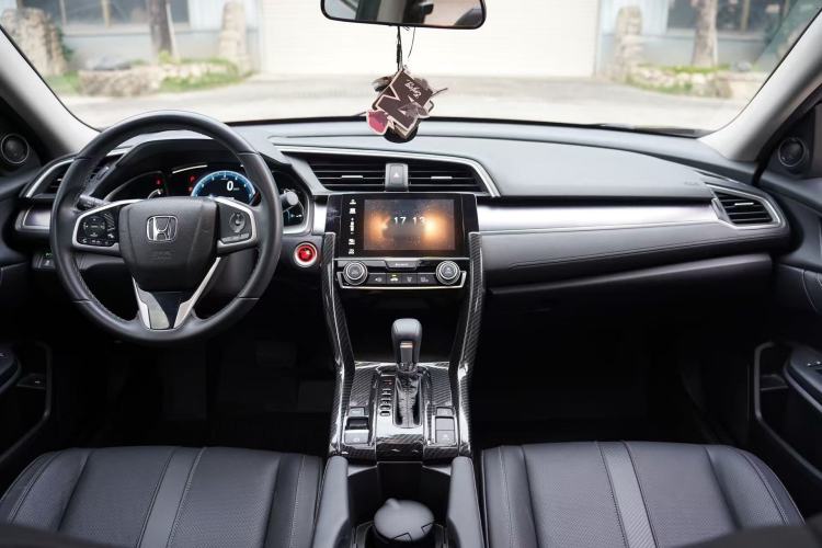 Used Honda Civic 2016 220TURBO CVT Prestige Edition
