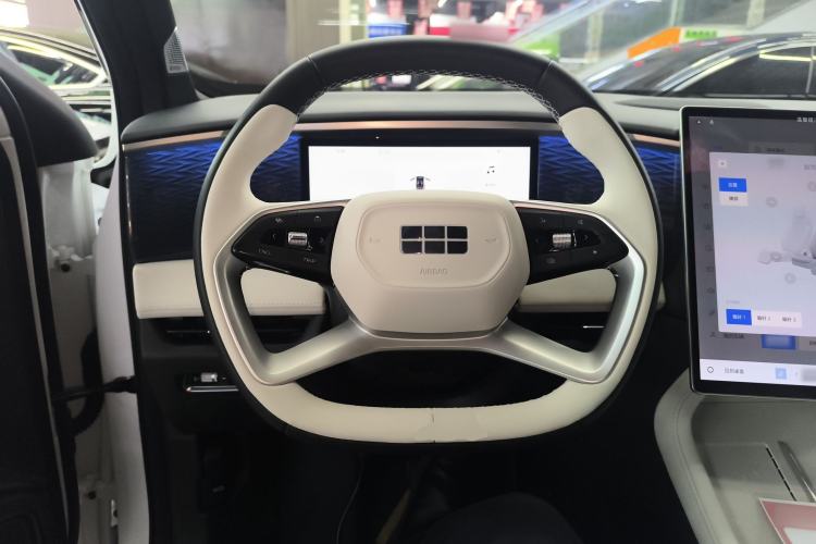 Used  L7 2023 1.5T 115 km Starship
