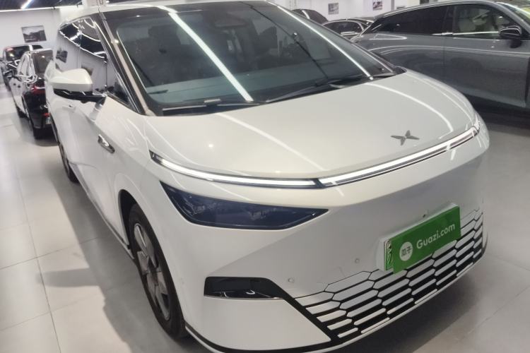 Used XPeng X9 2024 702 Ultra-Long Range Max
