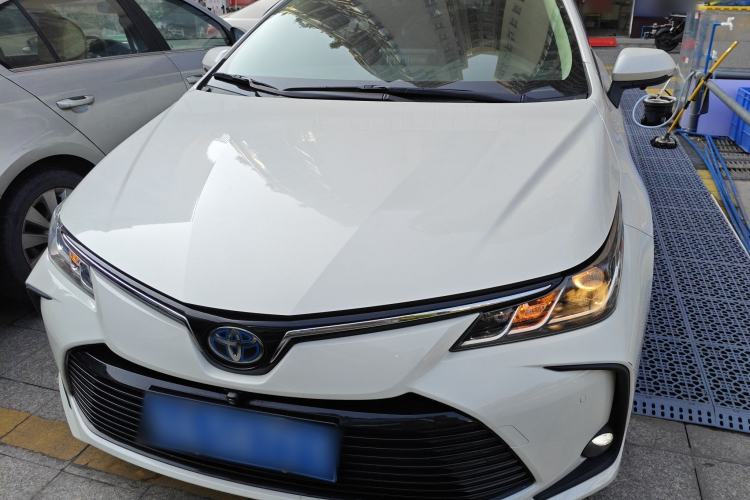 Used Toyota Corolla 2021 Dual-Motor 1.8L E-CVT Elite Edition
