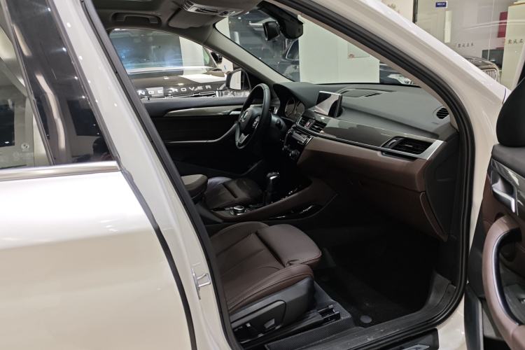 Used BMW X1 2019 xDrive20Li Luxury Model
