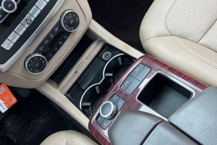 Used Mercedes-Benz M-Class 2015 ML 320 4MATIC