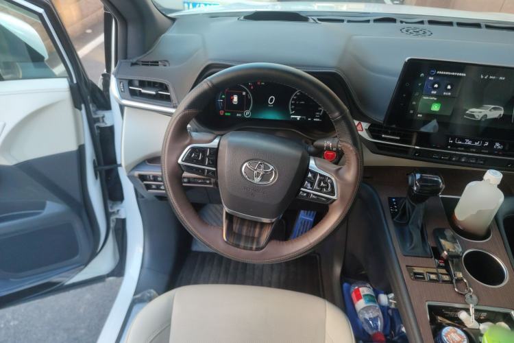 Used Toyota Granvia 2024 2.5L Hybrid Prestige ULTRA Edition
