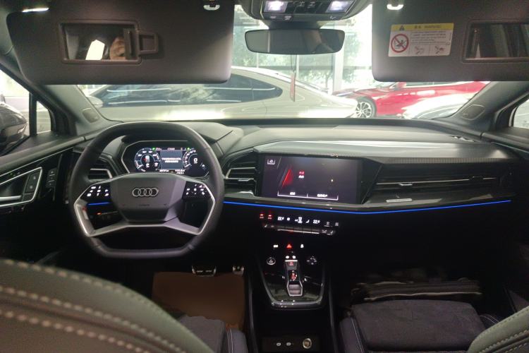 Used Audi Q4 e-tron 2022 50 e-tron quattro Creation Edition