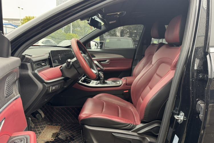 Used JETOUR X70 PLUS 2023 1.5T Manual Self-Reliant 5-Seater
