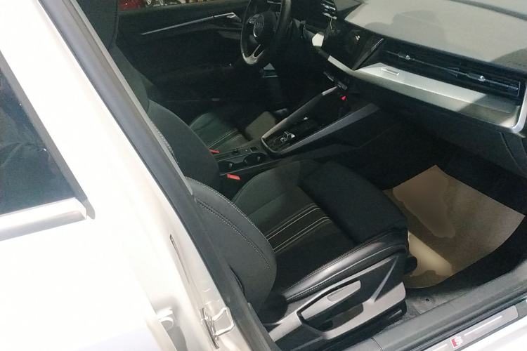 Used Audi A3 2023 Sportback 35 TFSI Fashionable Sports Model
