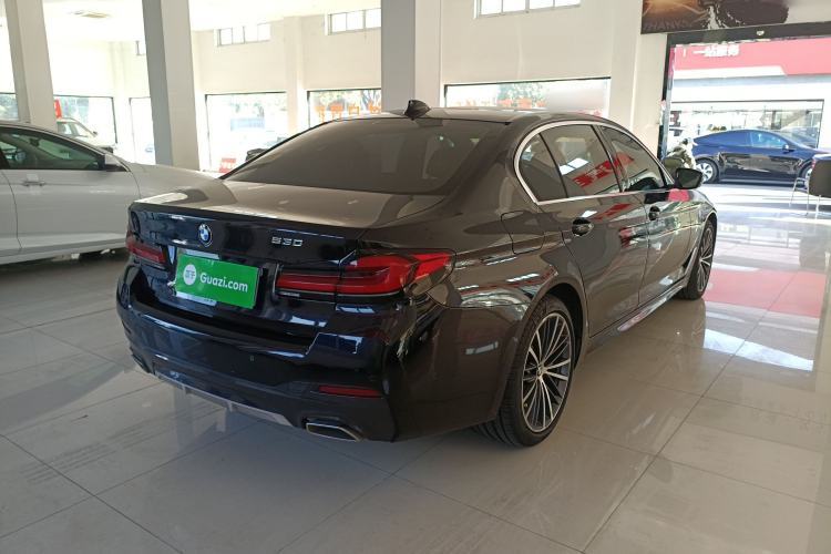 Used BMW 5 Series 2021 Facelifted 530Li Leading Edition M Sport Package
