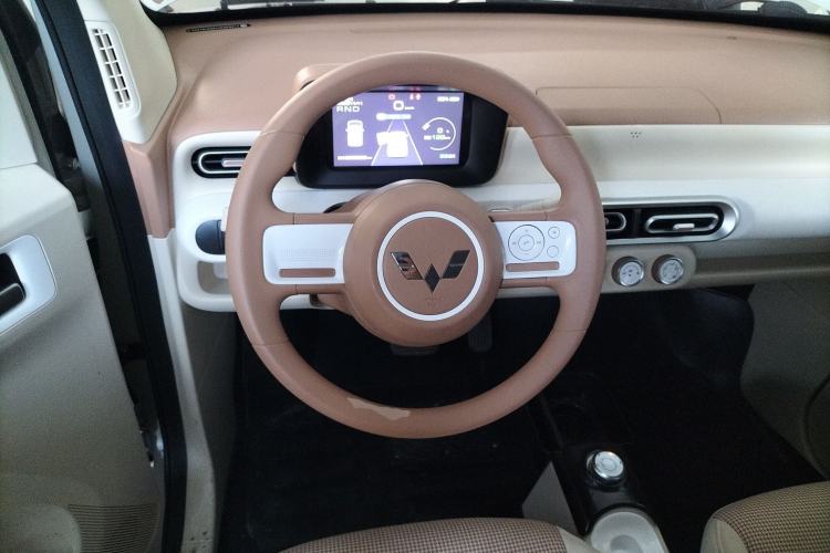 Used Wuling Hongguang MINIEV 2024 3rd Generation 215km Youth Edition
