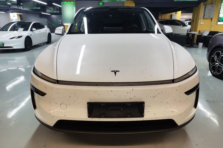 Used Tesla Model Y 2025 Long-Range All-Wheel-Drive Version
