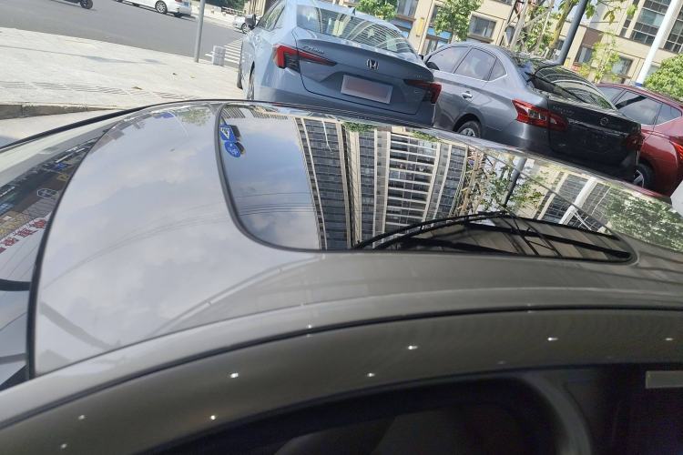 Used BMW 5 Series 2014 525Li Leading Model
