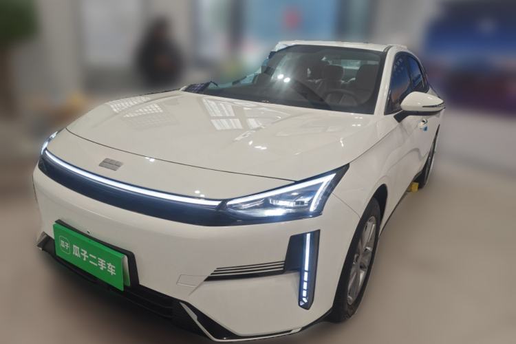 Used Geely Galaxy L6 2025 EM-i 140km Long-Range Version