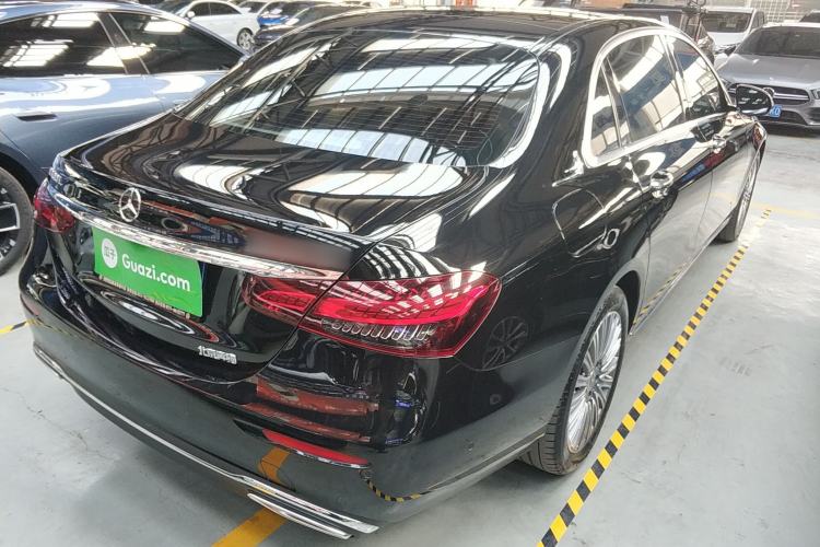 Used Mercedes-Benz E-Class 2022 Second Facelift E 300 L Fashion Edition
