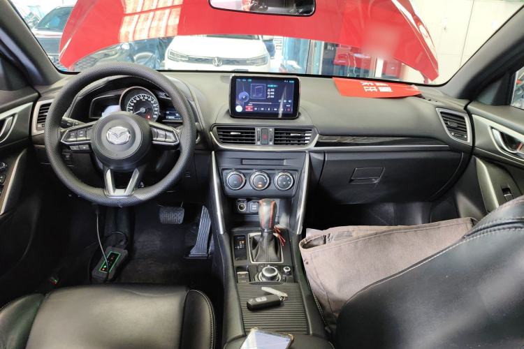 Used Mazda CX-4 2018 2.0L Automatic Two-Wheel Drive Blue Sky Dynamic Version China V Standard
