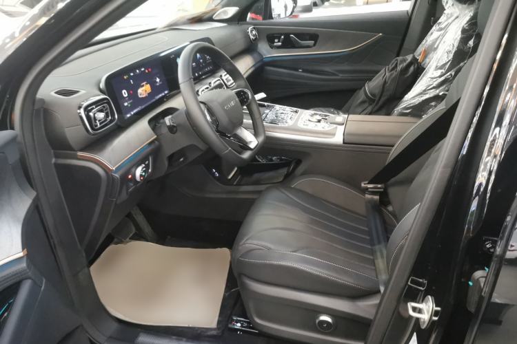 Used Chery Tiggo 9 2025 2.0T Dual-Clutch Two-Wheel Drive Luxury Edition 5 Seats